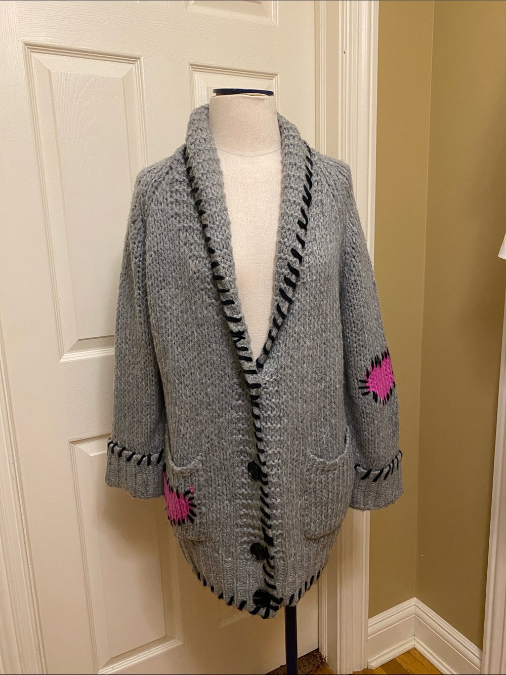 NEW John + Jenn Oversized Knit Cardigan Hearts Small